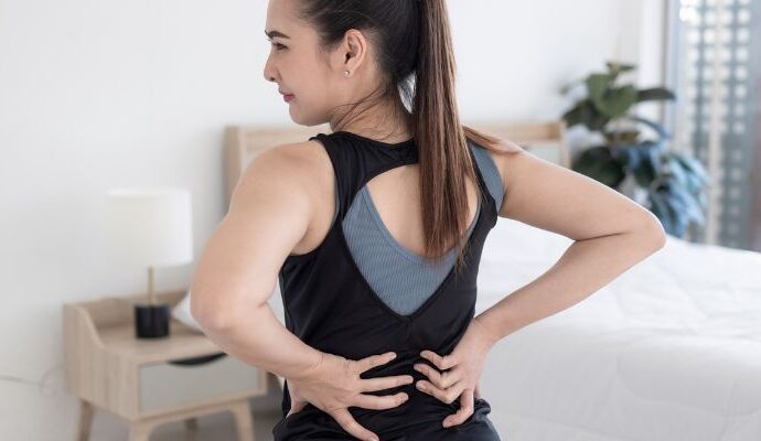 5 Essential Morning Stretches to Relieve Back Pain